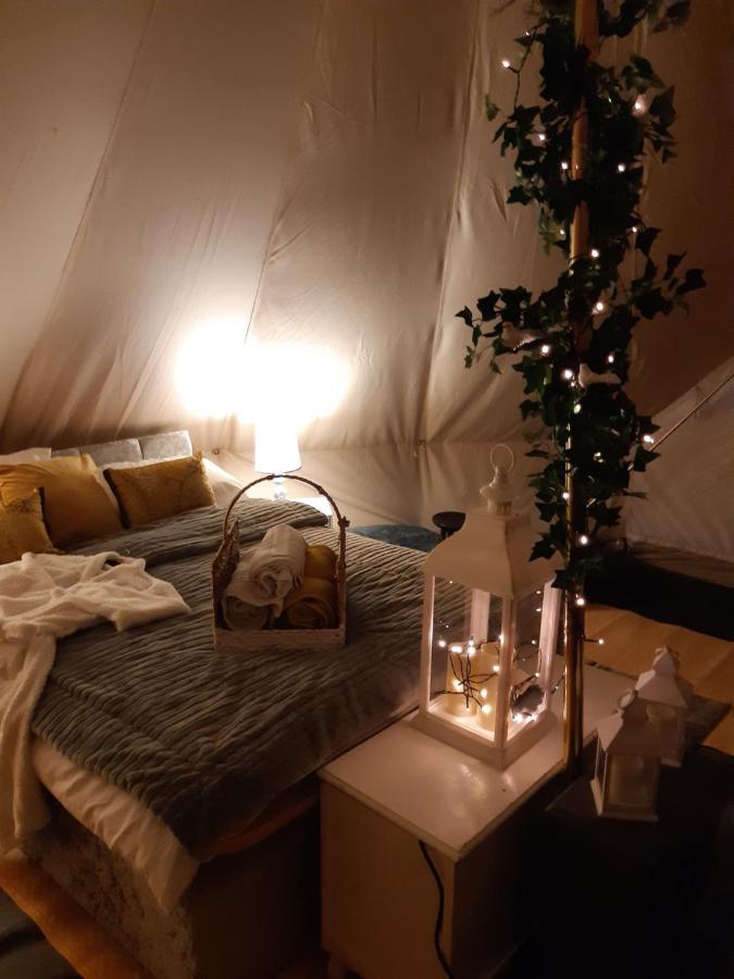 The White Dove Bed And Breakfast And Glamping With Hot Tubs Newark upon Trent Exterior foto