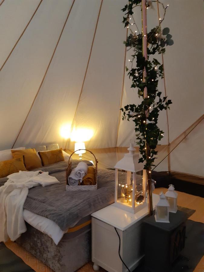 The White Dove Bed And Breakfast And Glamping With Hot Tubs Newark upon Trent Exterior foto