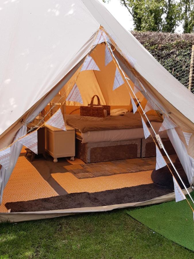 The White Dove Bed And Breakfast And Glamping With Hot Tubs Newark upon Trent Exterior foto